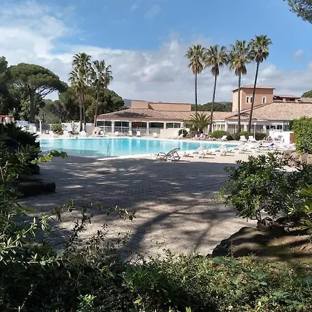 Vacation With Pool, Tennis, Petanque & Parking Saint-Raphaël