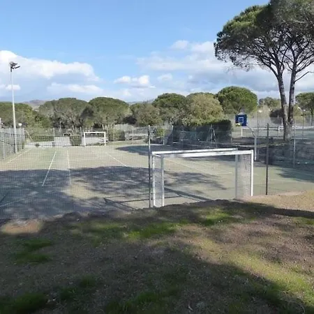Apartmán Vacation With Pool, Tennis, Petanque & Parking